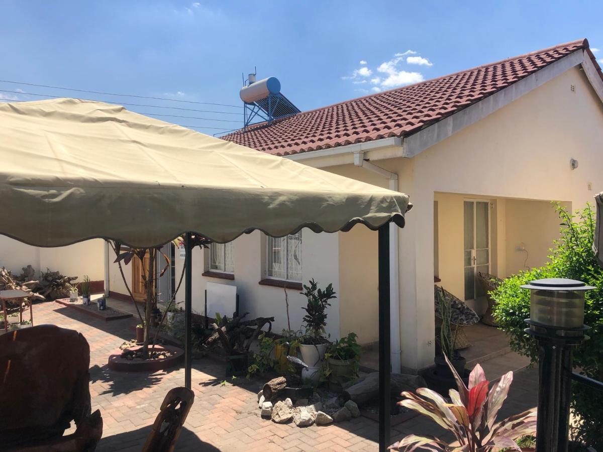 Kwampofu Guest House Хараре Екстериор снимка