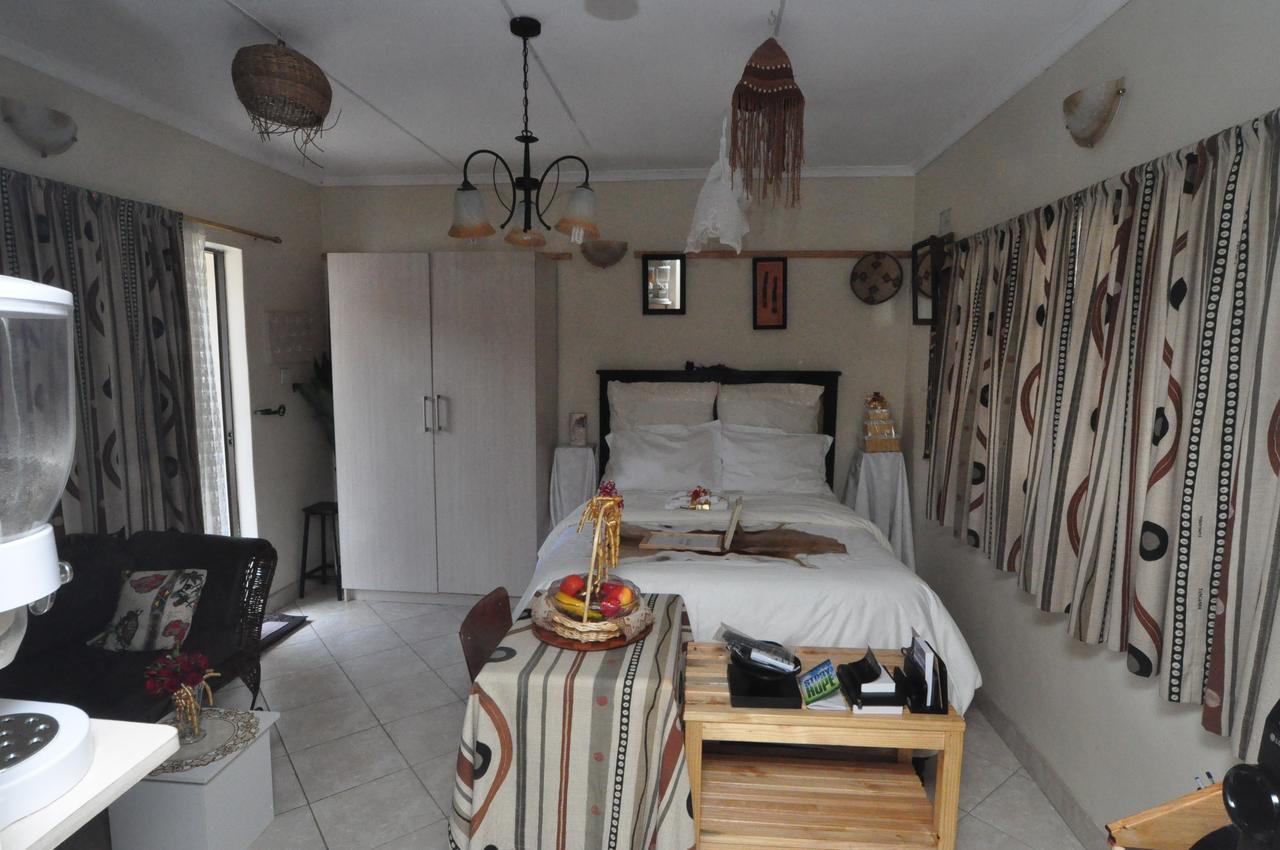 Kwampofu Guest House Хараре Екстериор снимка