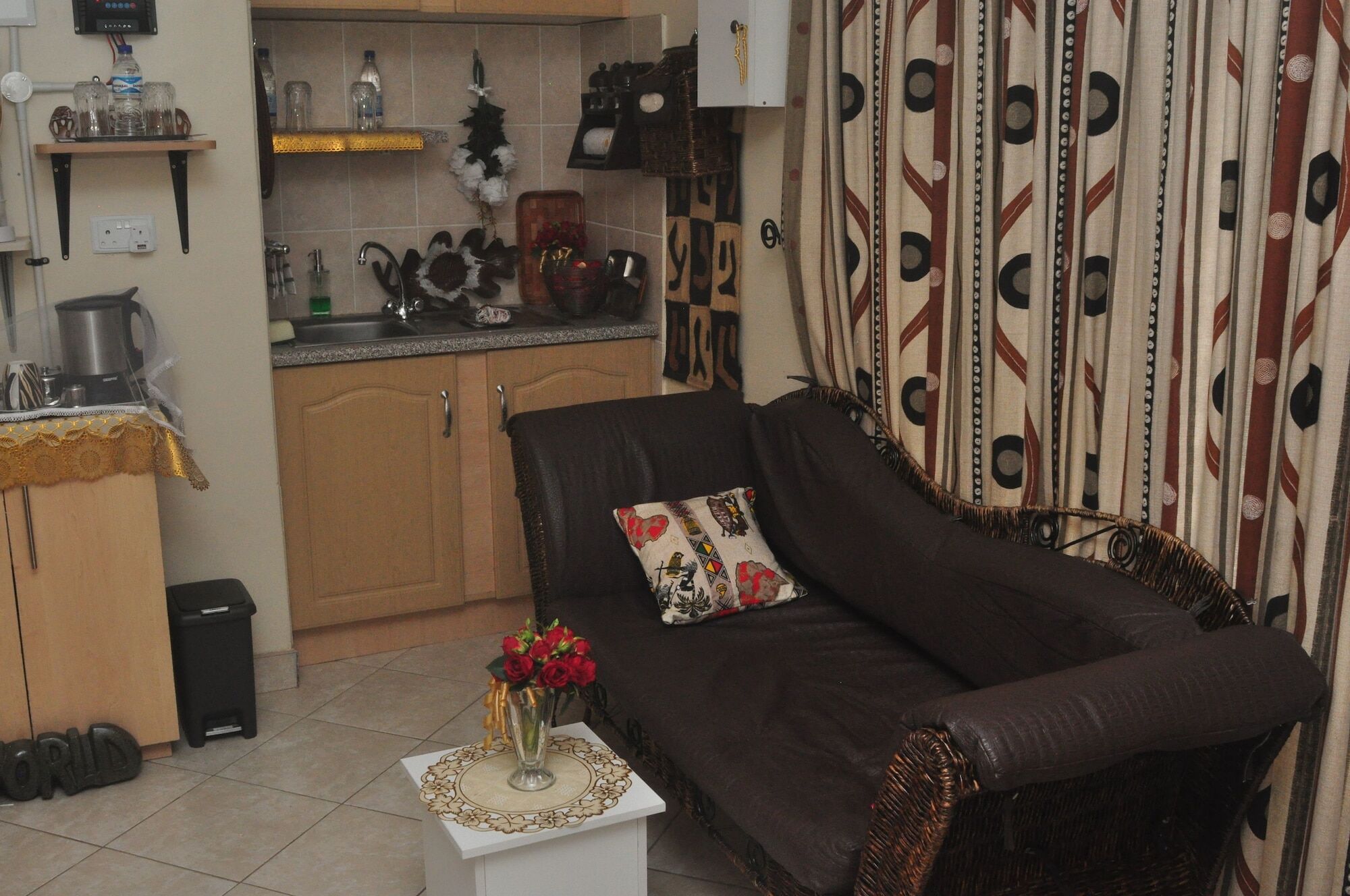Kwampofu Guest House Хараре Екстериор снимка